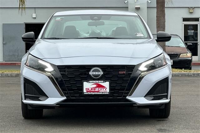 New 2025 Nissan Altima 2.5 SRImage 6