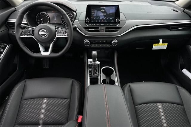 New 2025 Nissan Altima 2.5 SRImage 10