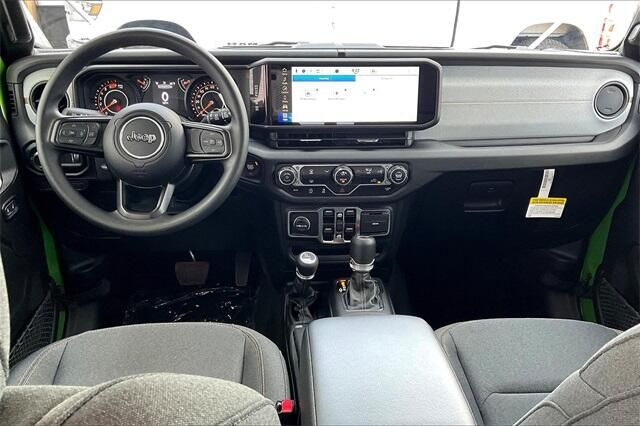 2025 Jeep Wrangler 4-door SportImage 4