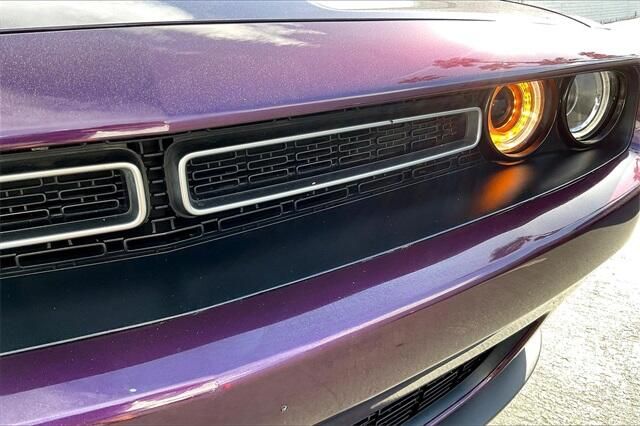 Used 2021 Dodge Challenger SXTImage 30