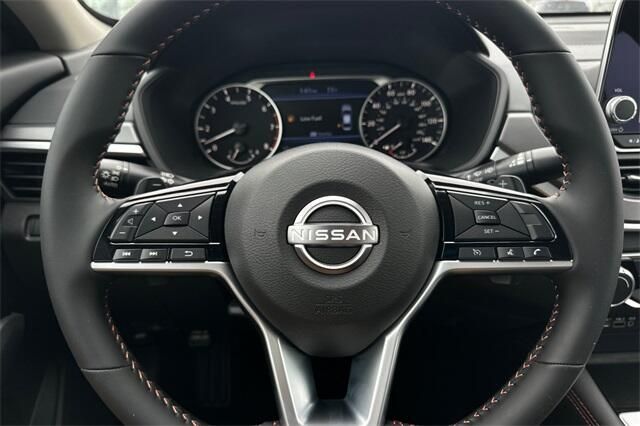 New 2025 Nissan Altima 2.5 SRImage 19