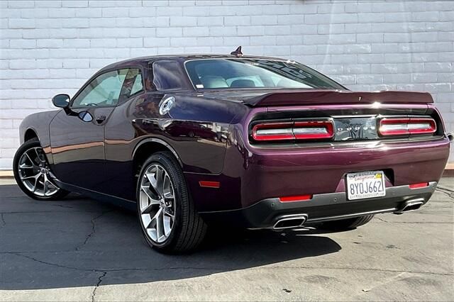 Used 2021 Dodge Challenger SXTImage 10