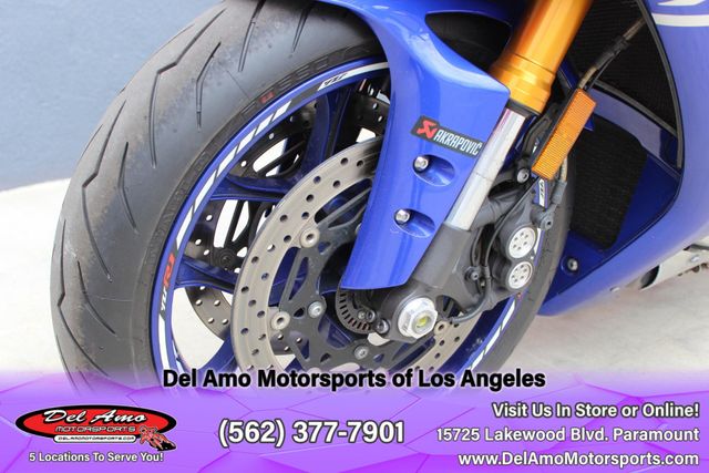 2017 Yamaha YZF R1 Image 9