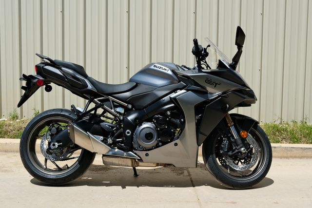 New 2025 Suzuki GSXS1000GT METALLIC OORT GRAY NO3 | Family