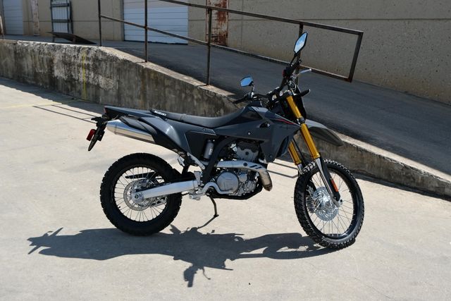 すずページ New 2025 Suzuki DR-Z4S Motorcycles in Saint George, UT | Stock Number:
