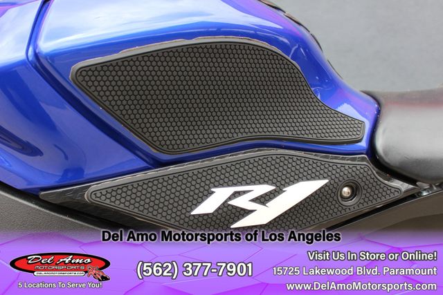 2017 Yamaha YZF R1 Image 11
