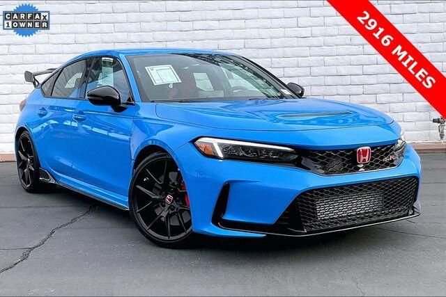 Used 2025 Honda Civic Type R Image 12