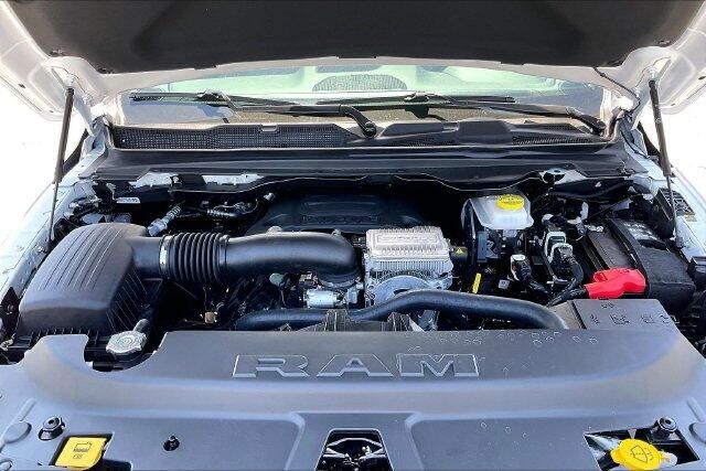 New 2027 RAM 1500 Big Horn Crew Cab 4x4 5