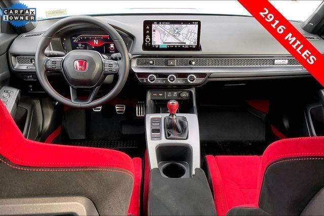 Used 2025 Honda Civic Type R Image 15