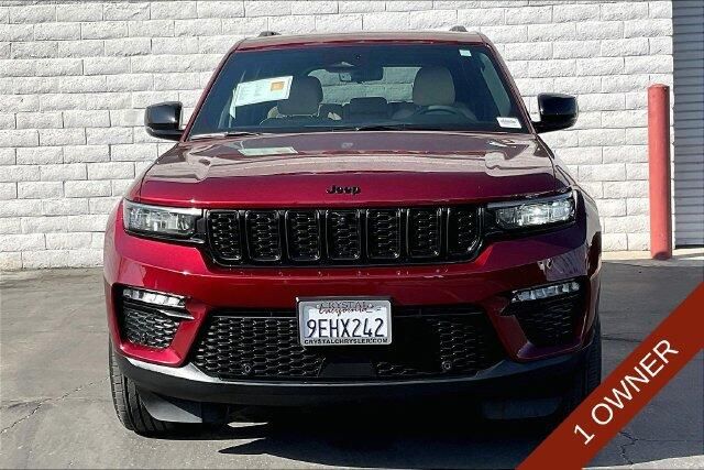Used 2023 Jeep Grand Cherokee LimitedImage 2