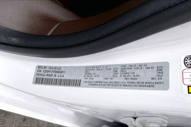 Used 2025 RAM 1500 LaramieImage 34