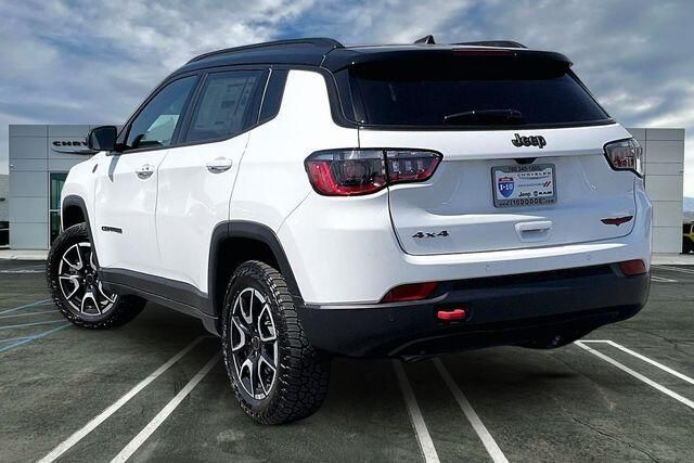 New 2026 Jeep Compass Trailhawk 4x4Image 2