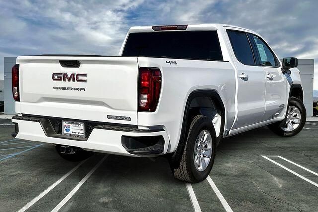 Used 2024 GMC Sierra 1500 ElevationImage 13