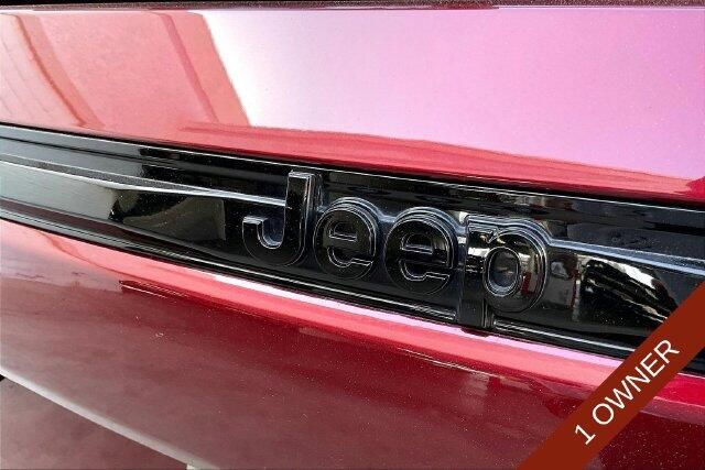 Used 2023 Jeep Grand Cherokee LimitedImage 31