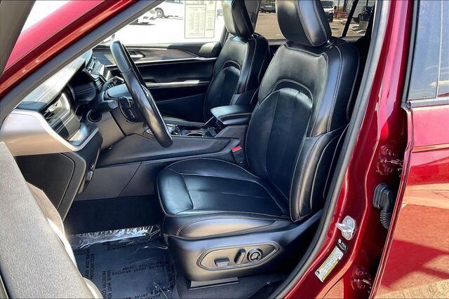 Used 2021 Jeep Grand Cherokee L LimitedImage 24