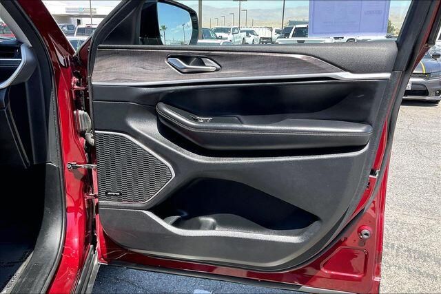Used 2021 Jeep Grand Cherokee L LimitedImage 23