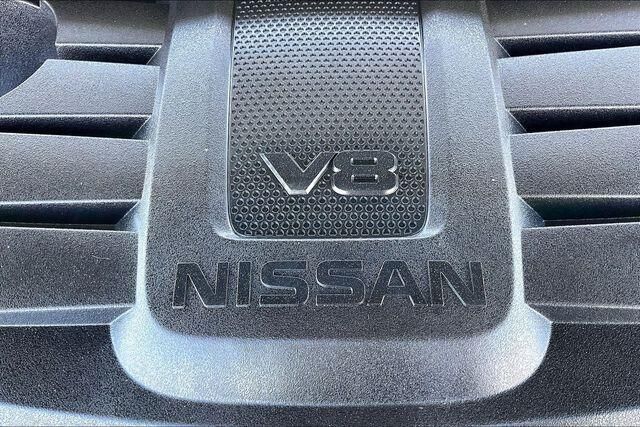 Used 2023 Nissan Titan SVImage 32
