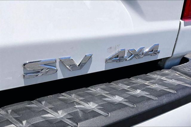 Used 2023 Nissan Titan SVImage 7