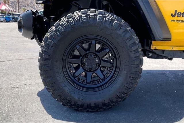 Used 2021 Jeep Wrangler Unlimited WillysImage 8