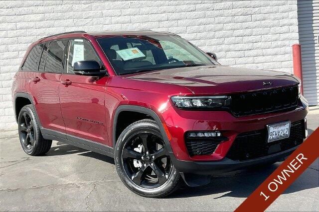 Used 2023 Jeep Grand Cherokee LimitedImage 12