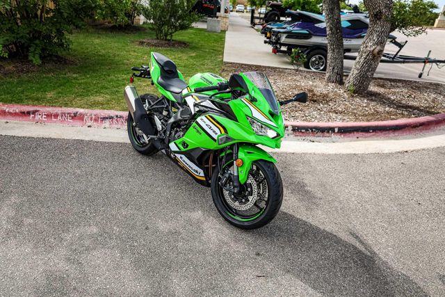 キリ New 2024 Kawasaki NINJA ZX4RR 40TH ANNIVERSARY EDITION ABS