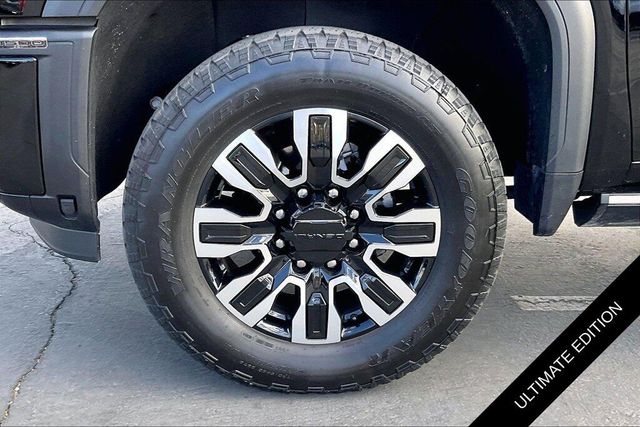 Used 2024 GMC Sierra 3500HD Denali UltimateImage 8