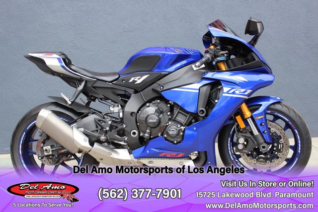 2017 Yamaha YZF R1 Image 1