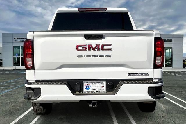 Used 2024 GMC Sierra 1500 ElevationImage 3