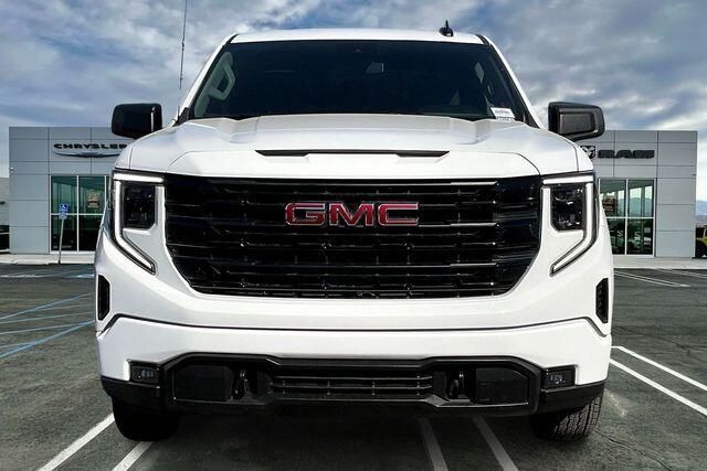 Used 2024 GMC Sierra 1500 ElevationImage 2