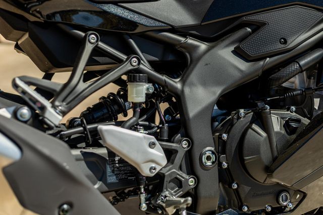 New 2025 Kawasaki NINJA ZX4R ABS METALLIC SPARK BLACK | Family