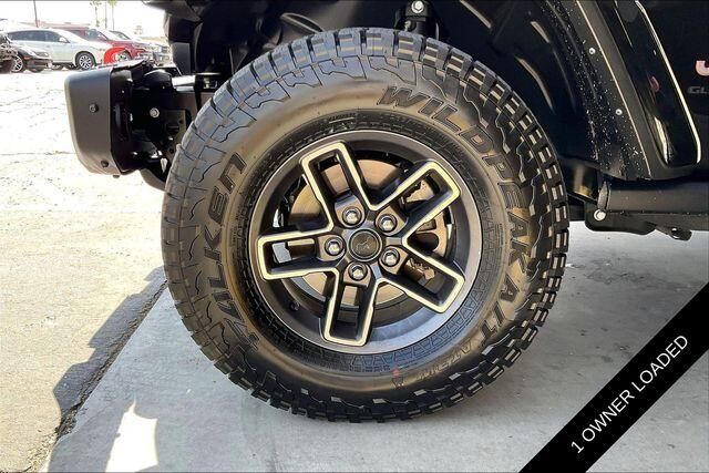 Used 2024 Jeep Gladiator MojaveImage 8