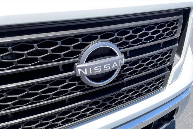 Used 2023 Nissan Titan SVImage 30