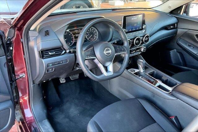 Used 2025 Nissan Sentra SVImage 14