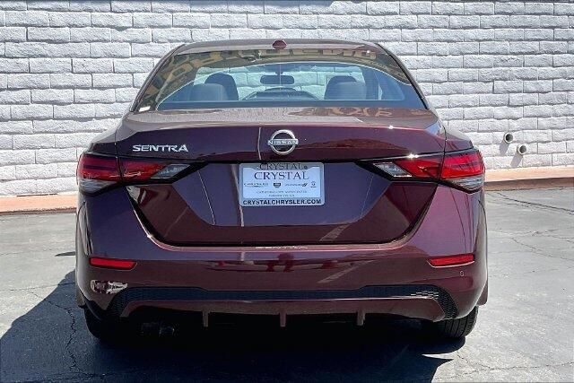 Used 2025 Nissan Sentra SVImage 3