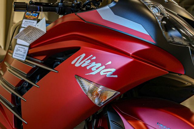2025新入荷 New 2025 Kawasaki NINJA ZX14R ABS METALLIC MATTE RED AND K-POP・アジア