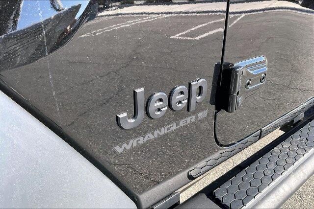 New 2026 Jeep Wrangler 4-door Sport SImage 13