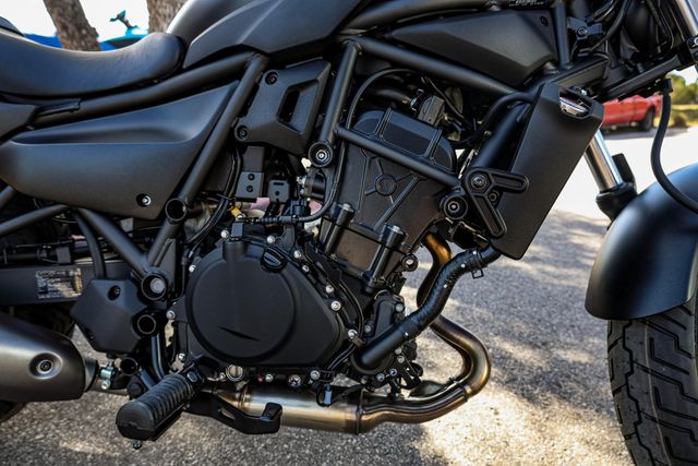 New 2025 Kawasaki ELIMINATOR METALLIC FLAT SPARK BLACK