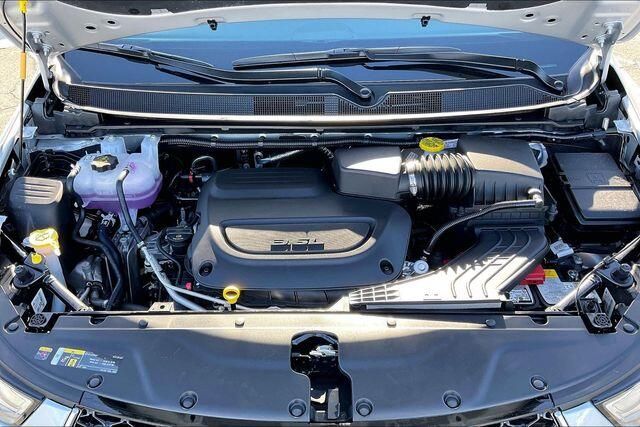 New 2026 Chrysler Pacifica PinnacleImage 9