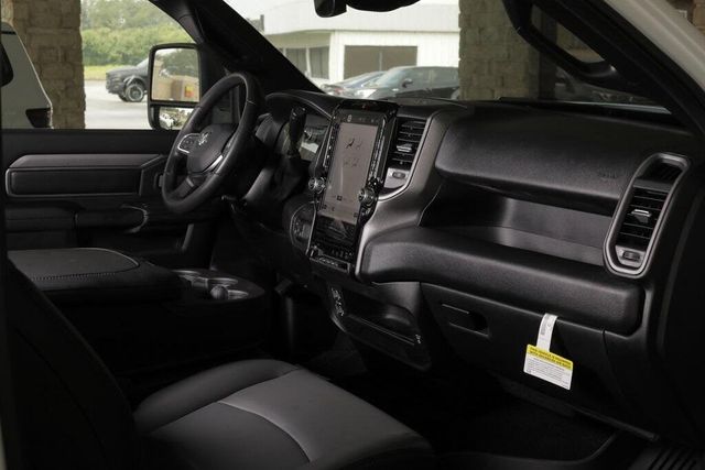 2025 RAM 2500 Tradesman Crew Cab 4x4 8