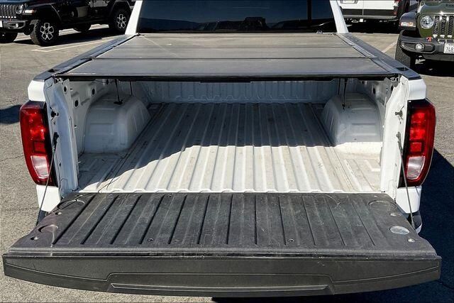 Used 2024 GMC Sierra 1500 ElevationImage 34