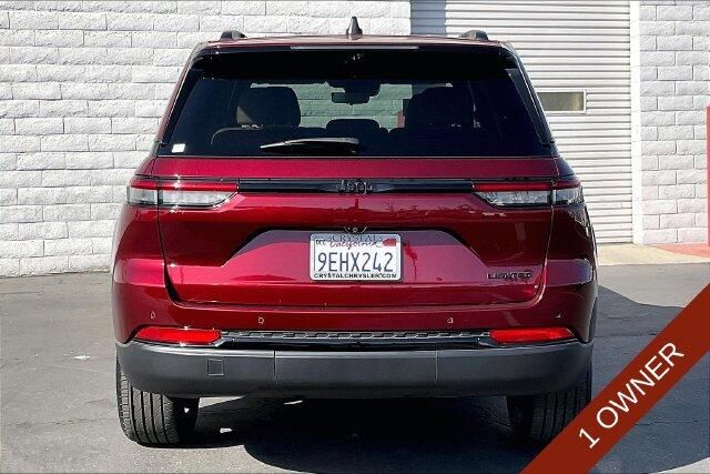 Used 2023 Jeep Grand Cherokee LimitedImage 3