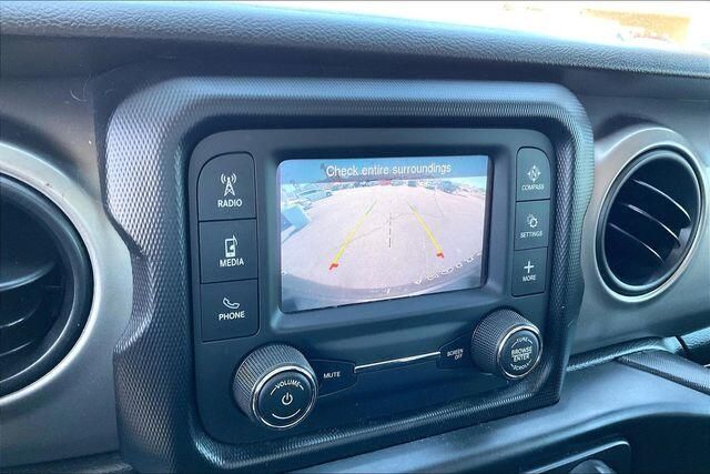 Used 2021 Jeep Wrangler Unlimited WillysImage 21
