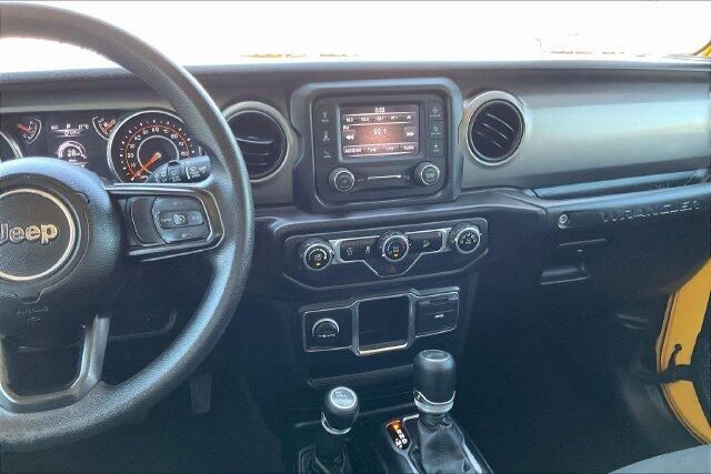 Used 2021 Jeep Wrangler Unlimited WillysImage 5