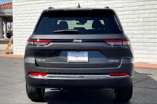 New 2025 Jeep Grand Cherokee Laredo X 4x4Image 3
