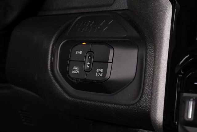 2025 RAM 2500 Tradesman Crew Cab 4x4 8