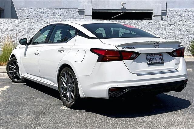 Used 2023 Nissan Altima 2.0 SRImage 10