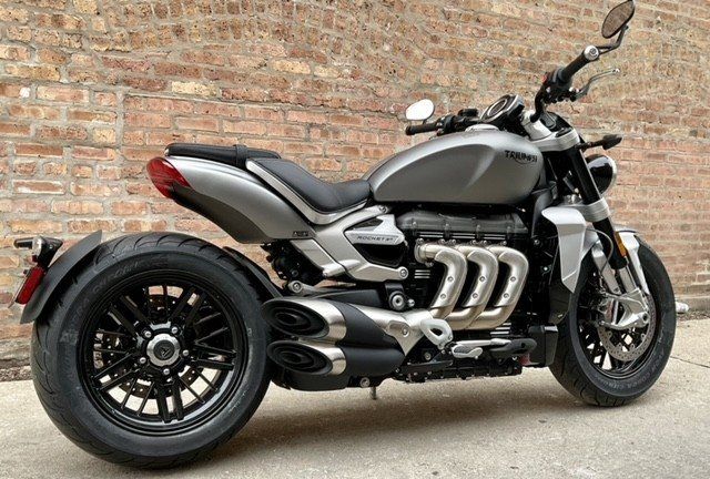 ▷ Triumph Rocket 3 Muscle by Moto 91