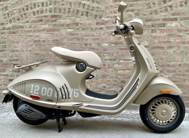 Vespa 946 Armani Edition Piaggio Vespa Armani Emporio Armani