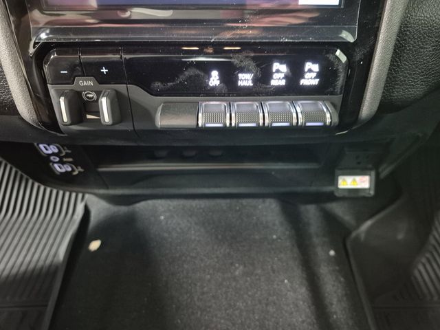 2025 RAM 2500 Tradesman Crew Cab 4x4 6