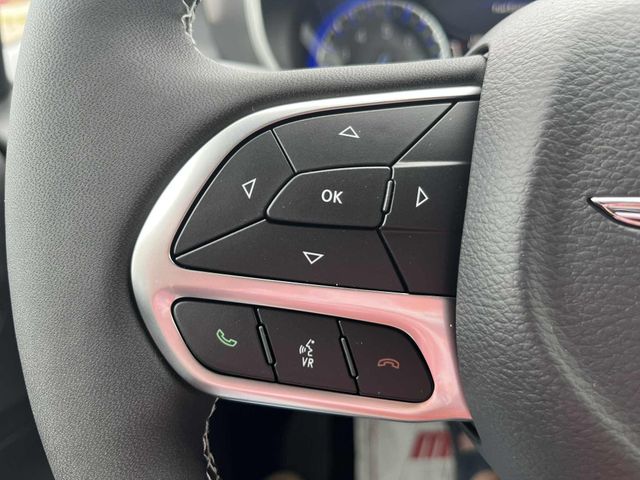 New 2025 Chrysler Pacifica SelectImage 22